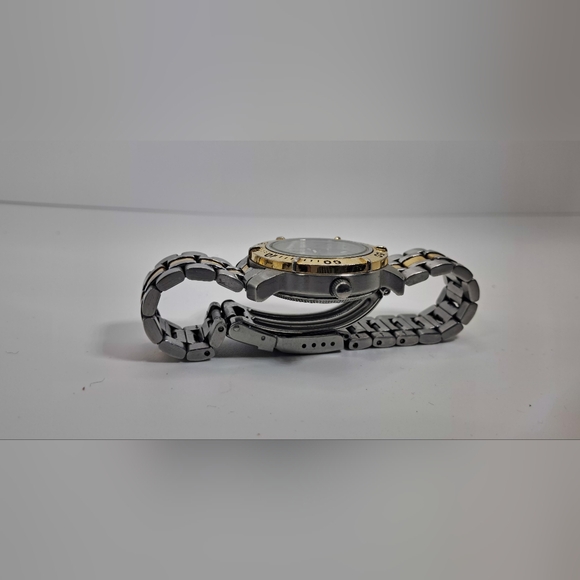 Victorinox Swiss Army Two-Tone Stainless And Quartz Wristwatch - Picture 4 of 6